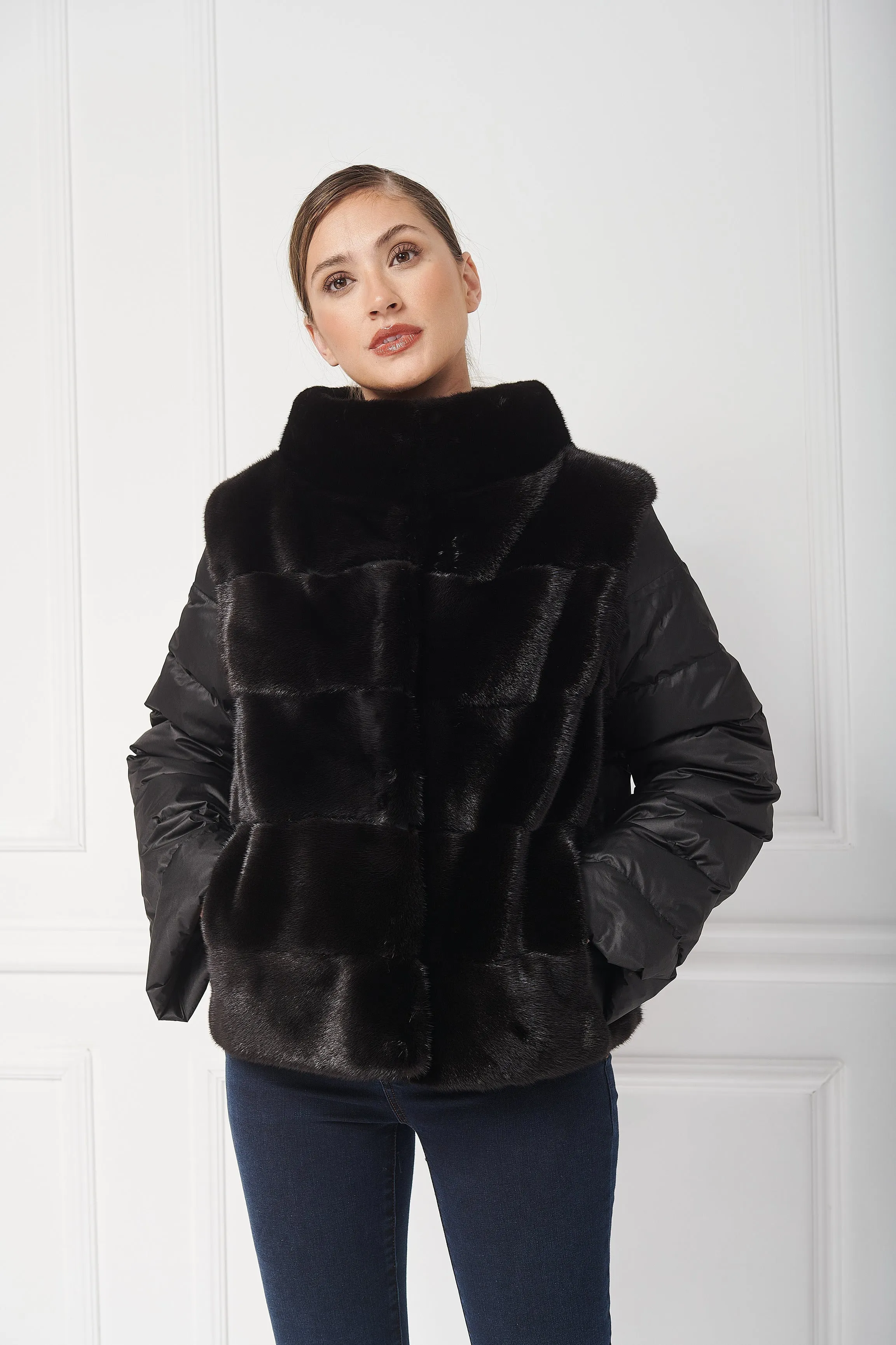 Short down jacket with mink