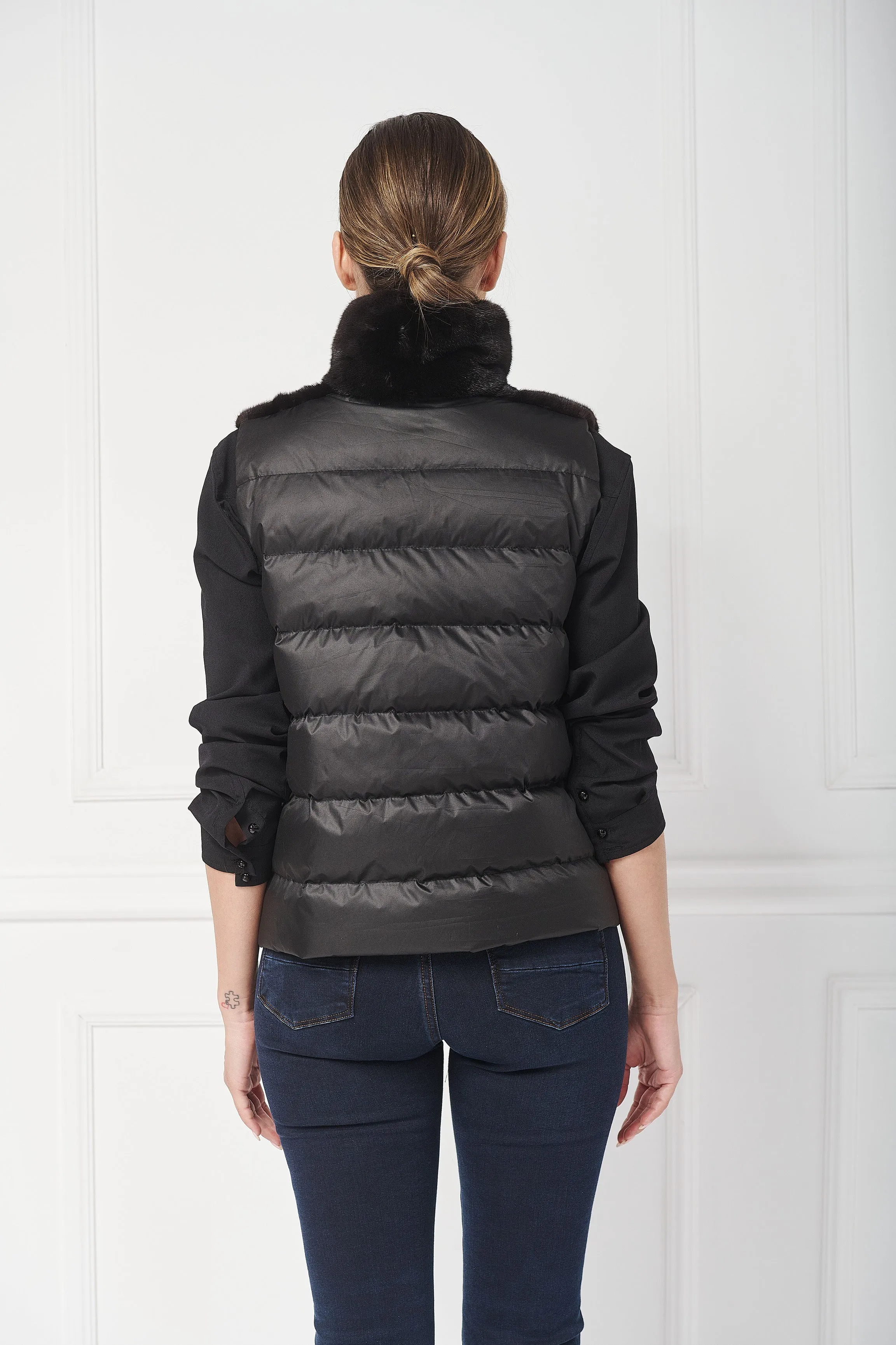 Short down jacket with mink