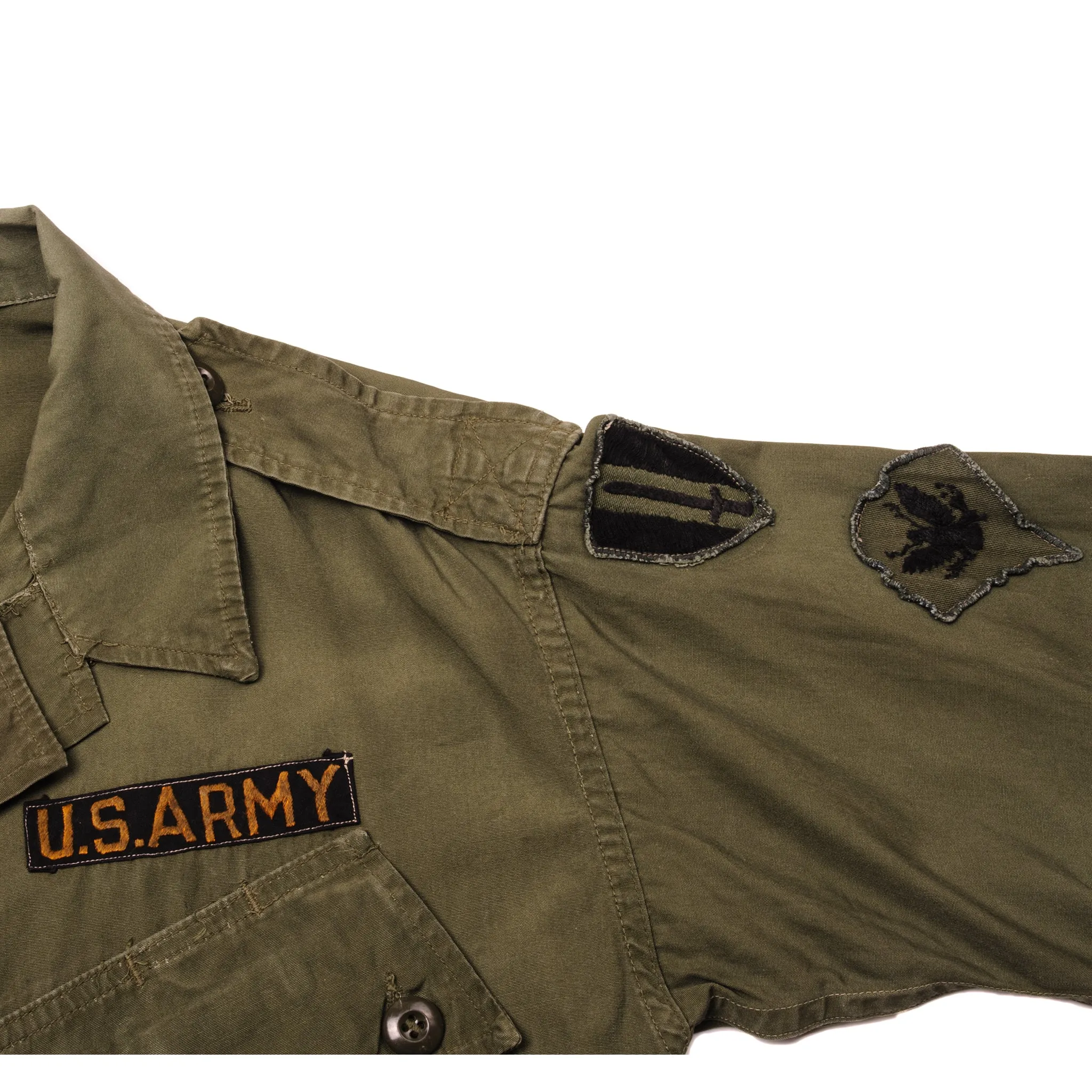 VINTAGE US ARMY TROPICAL COMBAT JACKET FIRST PATTERN 1963 VIETNAM WAR SIZE SMALL LONG WITH PATCHES